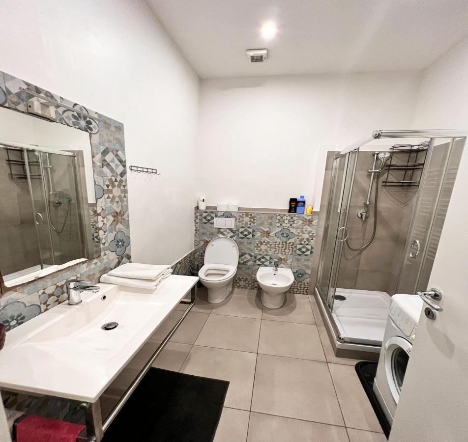 Savona Casa Per Vacanze E Lavoro Apartment ภายนอก รูปภาพ